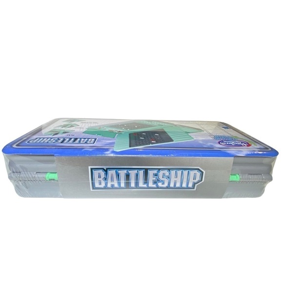 Battleship Hasbro Gaming Road Trip Series 2 Player  Ages 7+ Years NEW!  E32802 - Picture 3 of 9